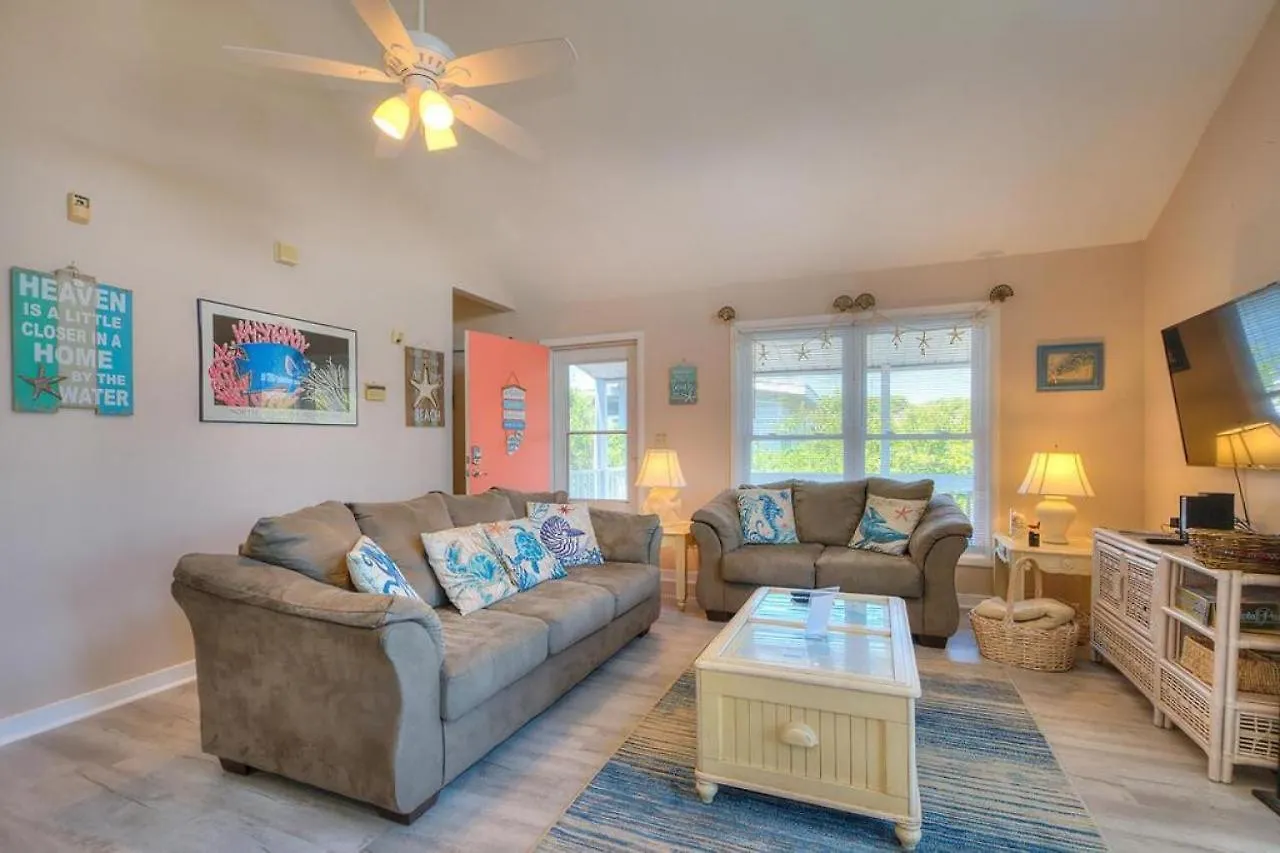 Holiday home A Blue Dolphin Oak Island
