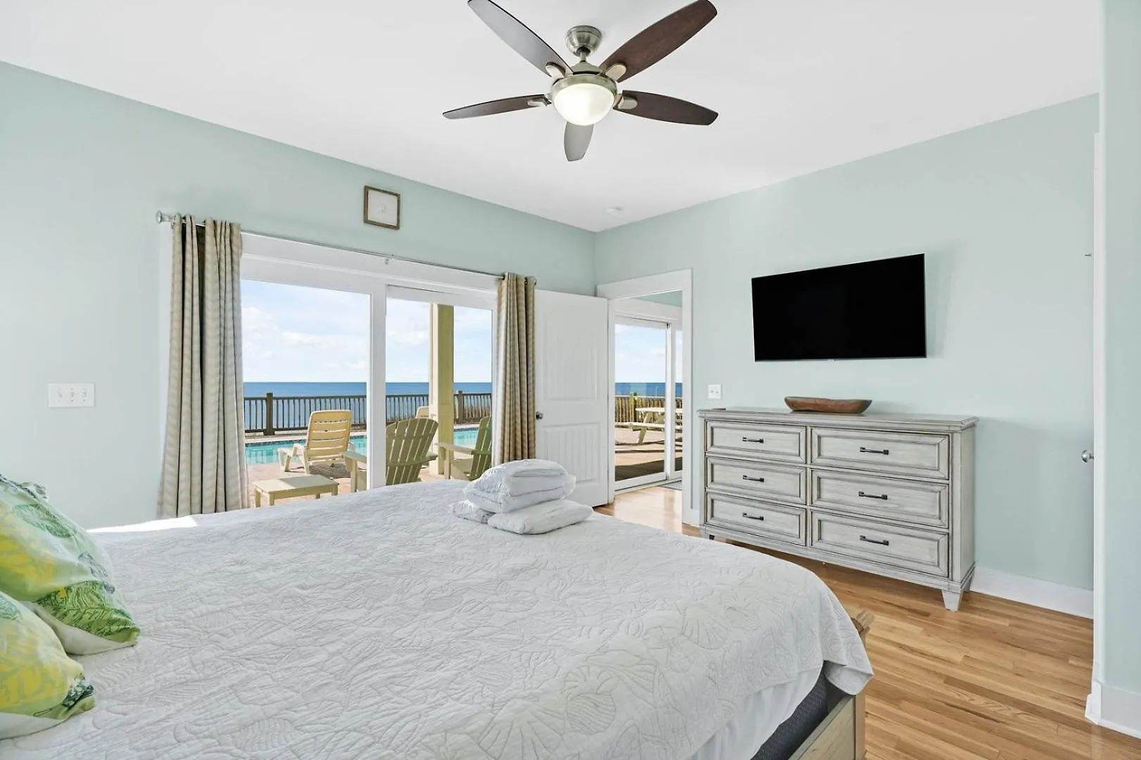 Ocean's 7 Holiday home Oak Island