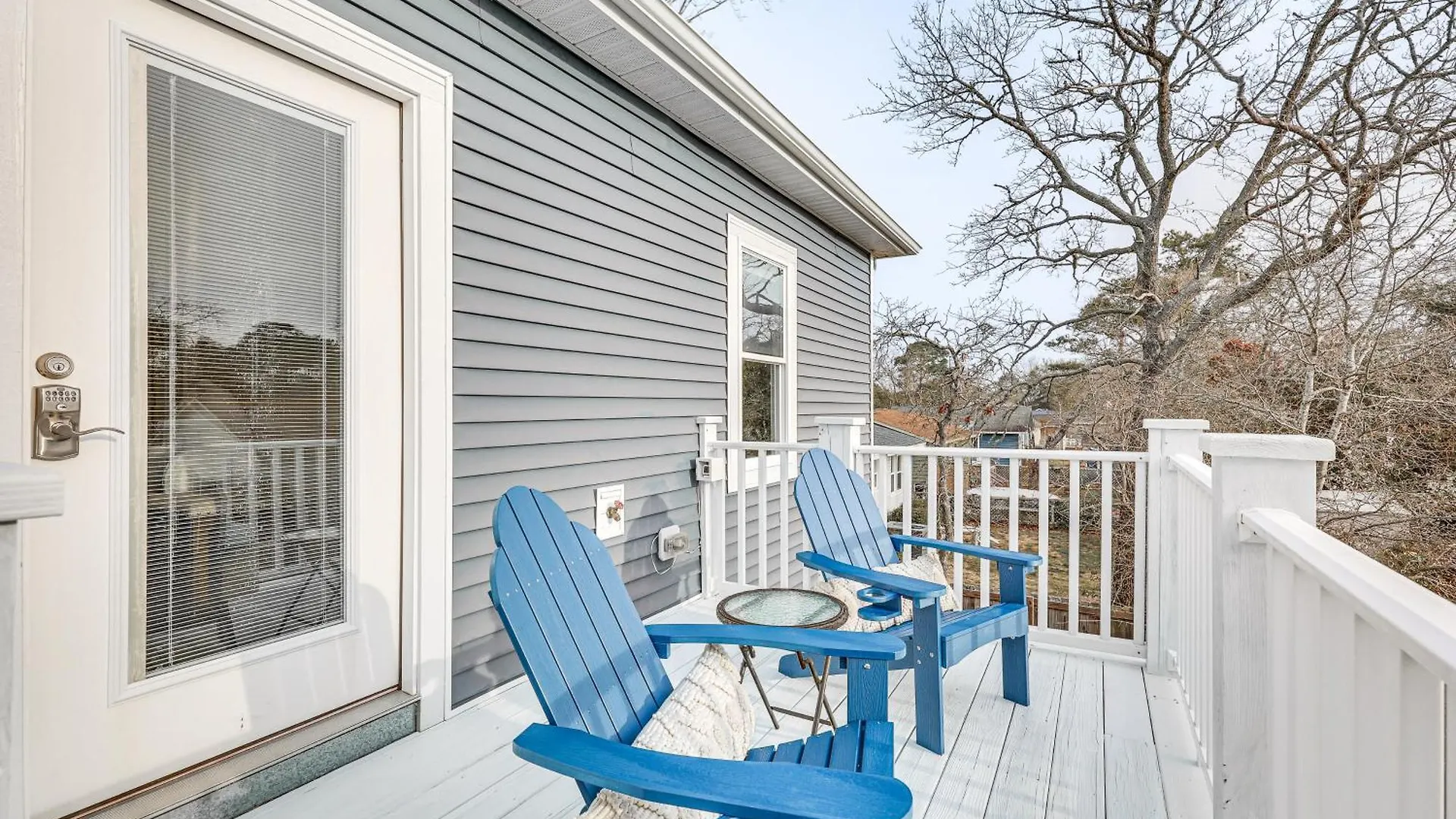2 Mi To Long With Patio And Putting Green! Holiday home Oak Island