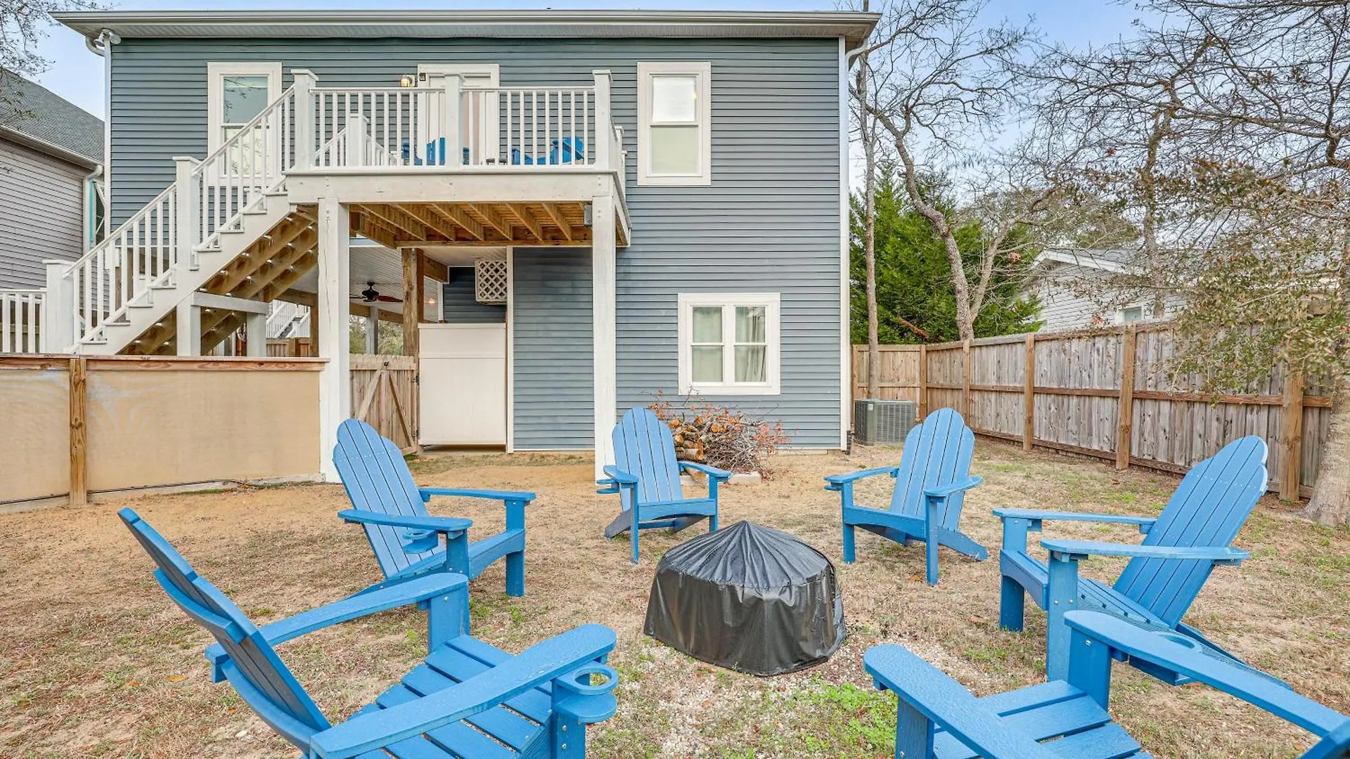 Holiday home 2 Mi To Long With Patio And Putting Green! Oak Island