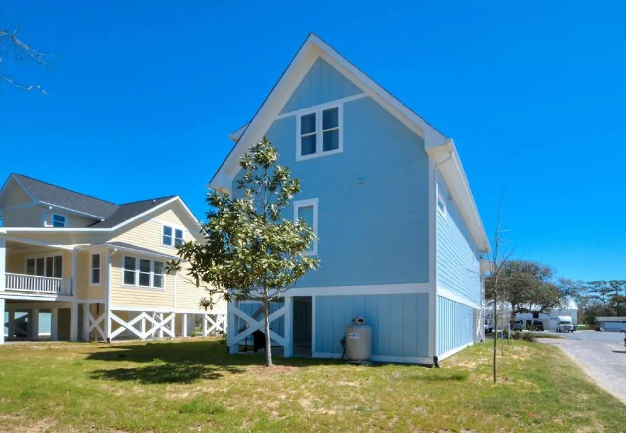 Blue Sky Breeze Oak Island