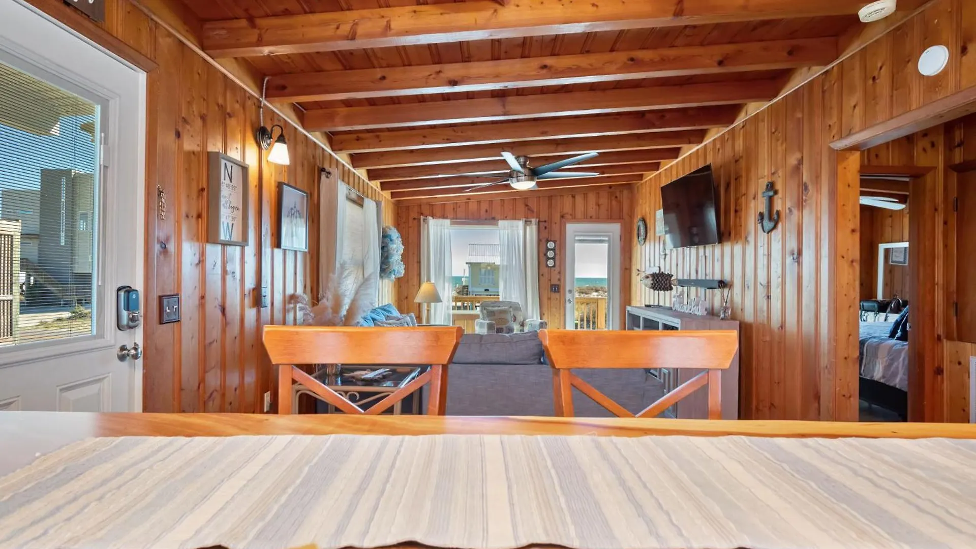 Holiday home Look And Sea