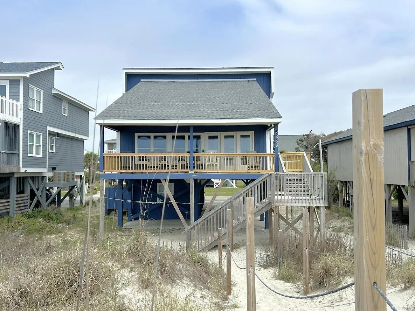 Barefootin' B's * Oak Island