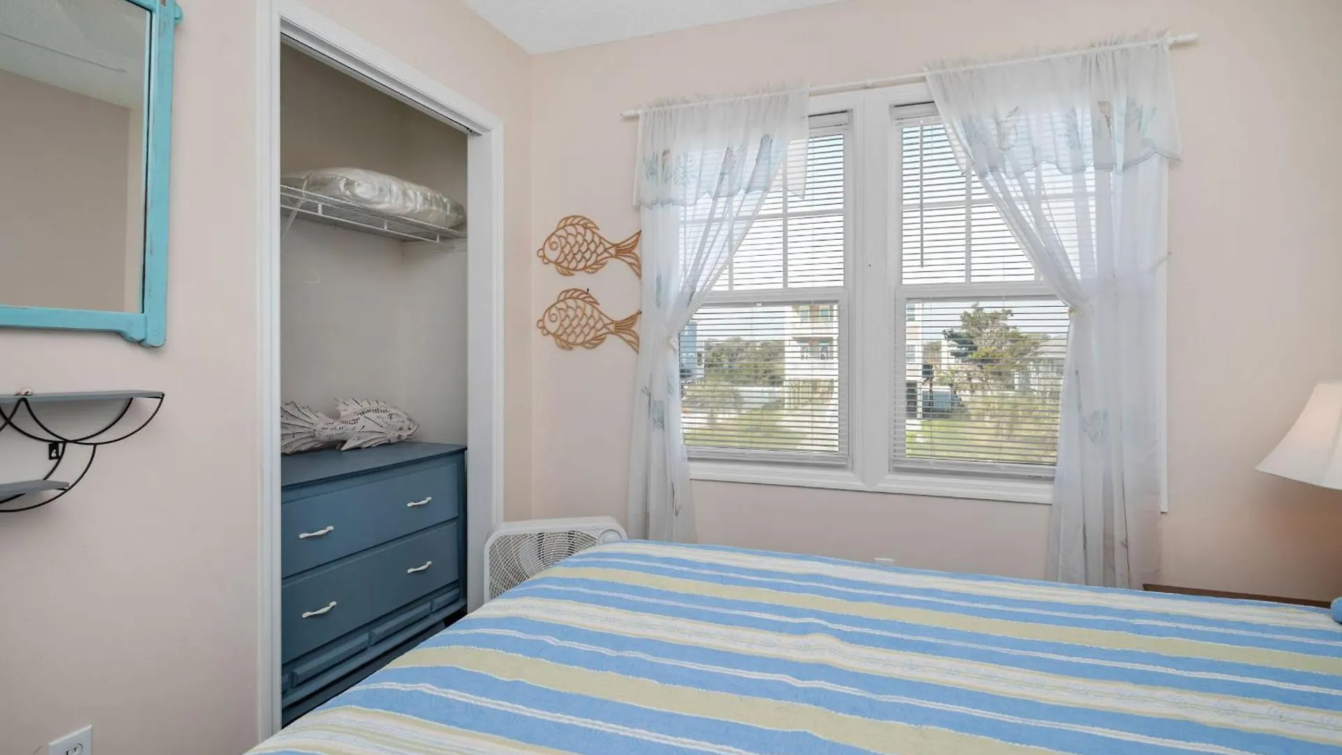 Remedy Holiday home Oak Island