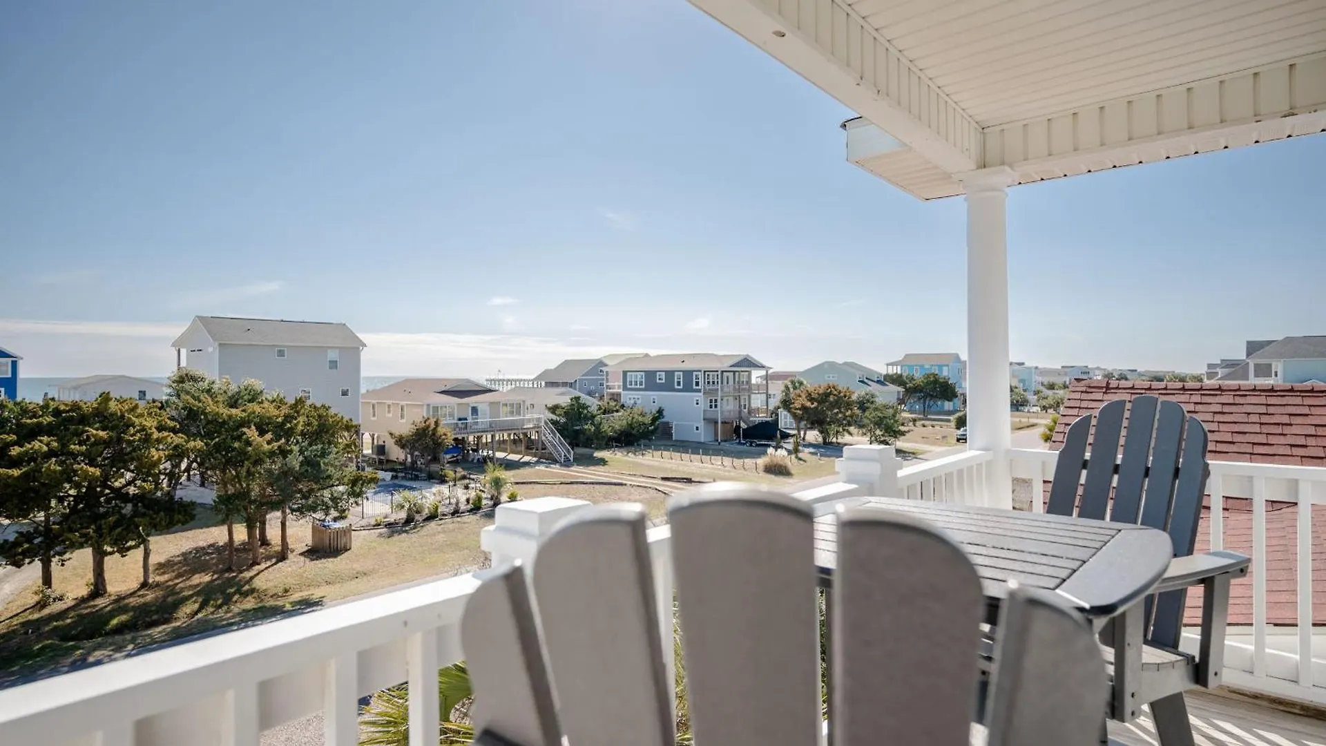 Holiday home Red Roof Oak Island