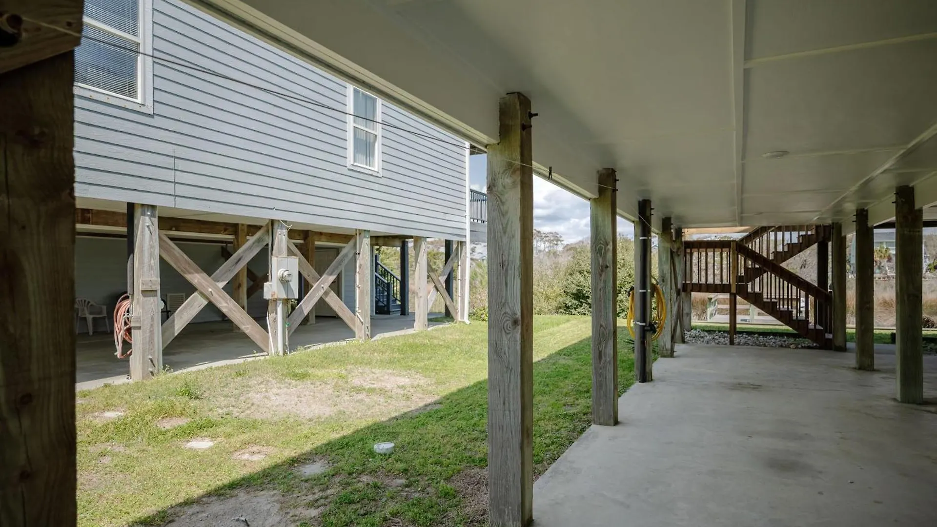 Holiday home Otter By Oak Island