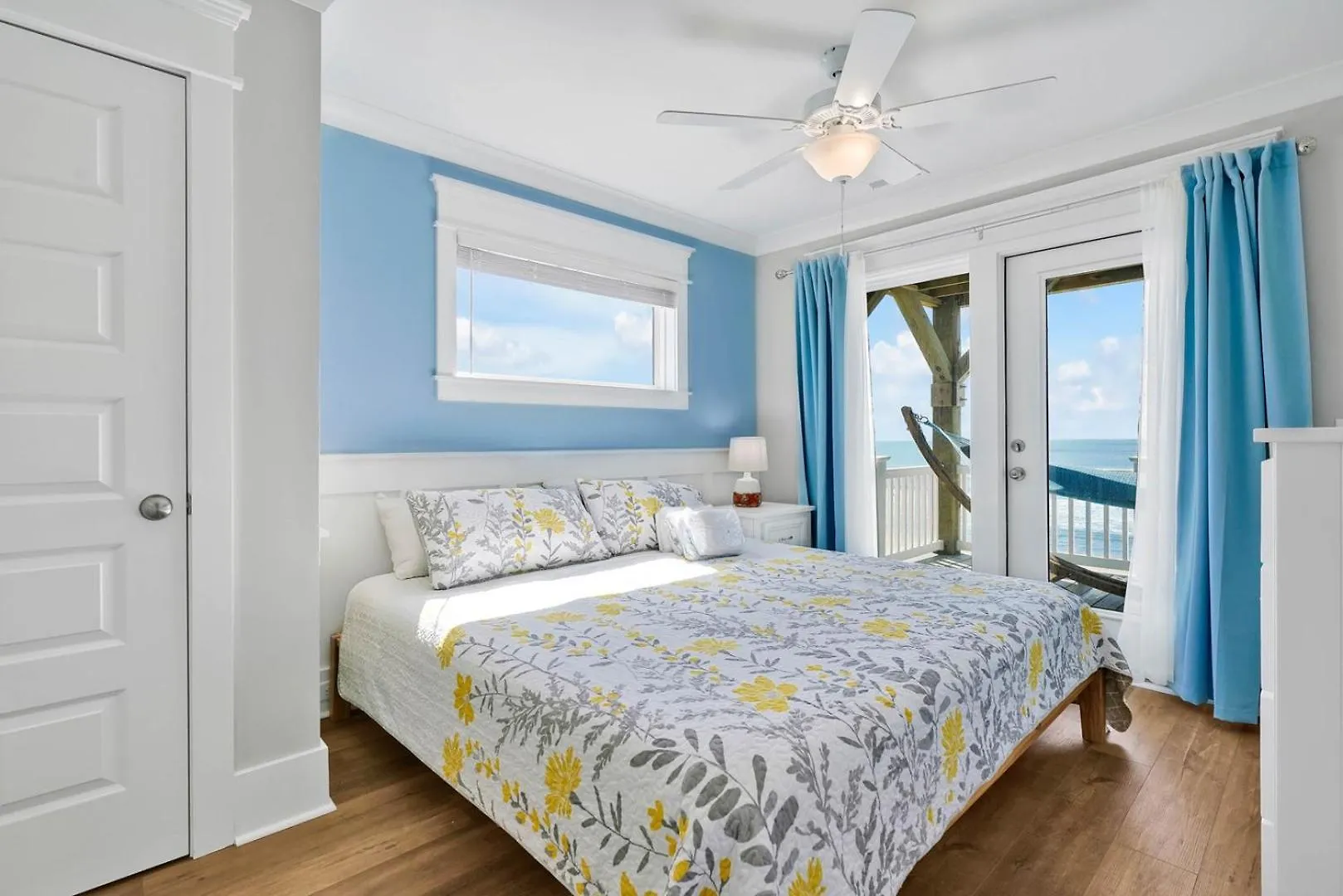 Admiral's Holiday home Oak Island