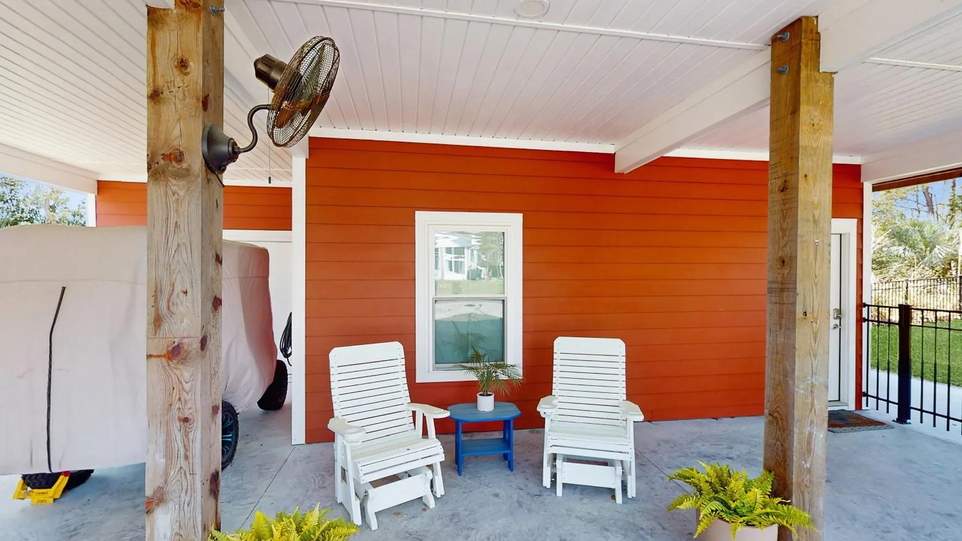 Sea N Red - Lower Holiday home *