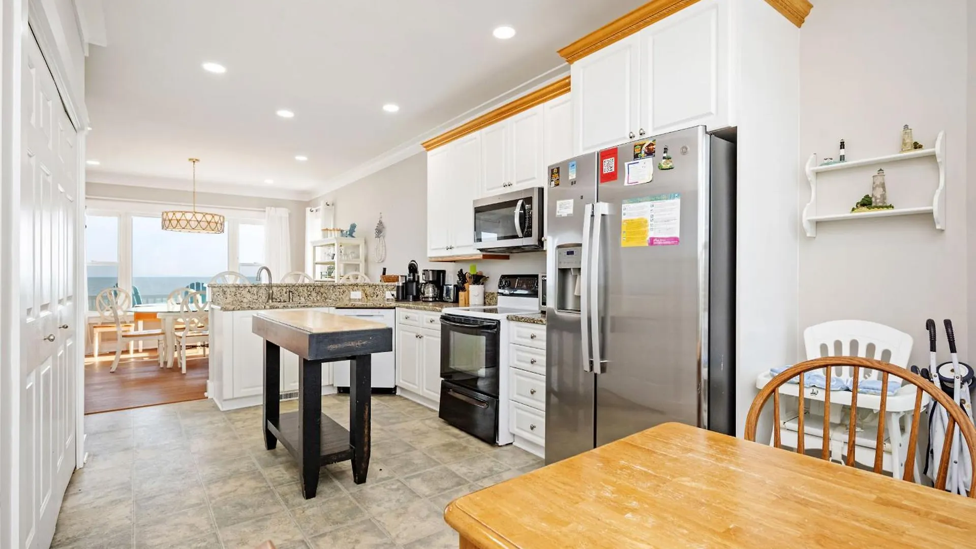 Holiday home Geneva Too By Oak Island