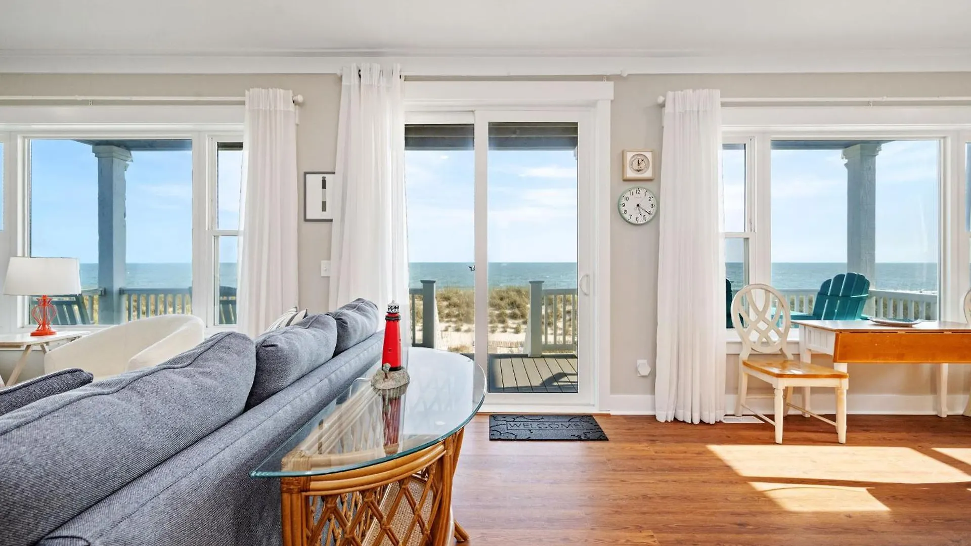 Geneva Too By Holiday home *