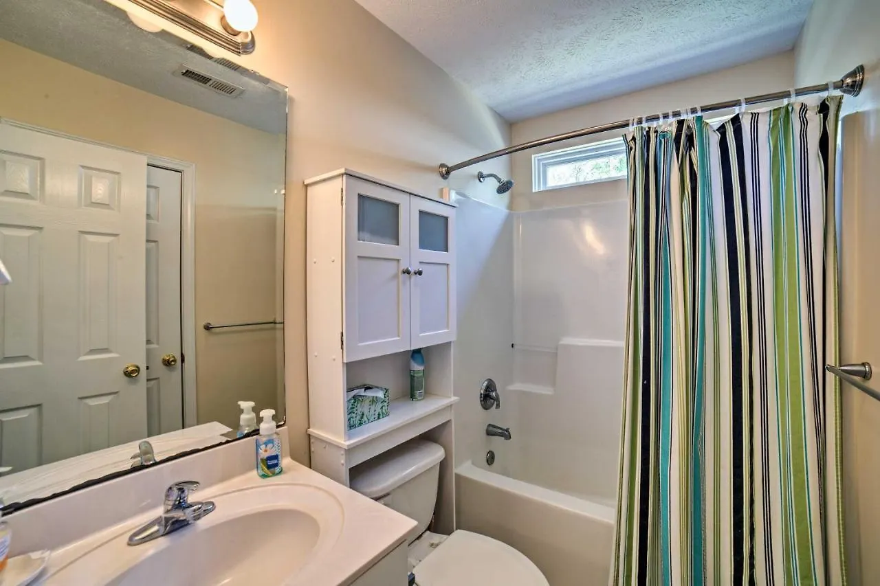 - Walk To And Intracoastal! * Oak Island
