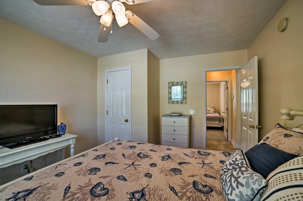 Holiday home - Walk To And Intracoastal! Oak Island