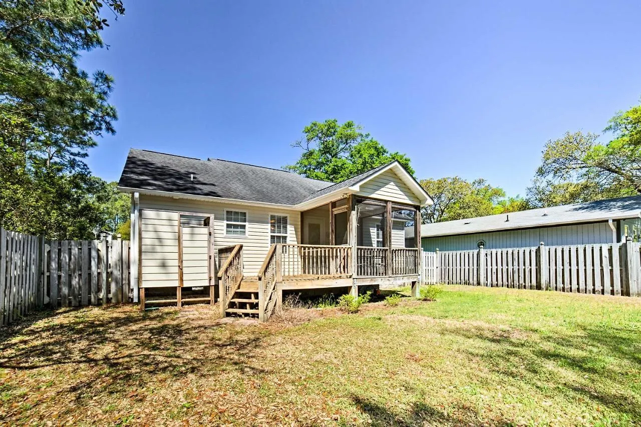 - Walk To And Intracoastal! Holiday home