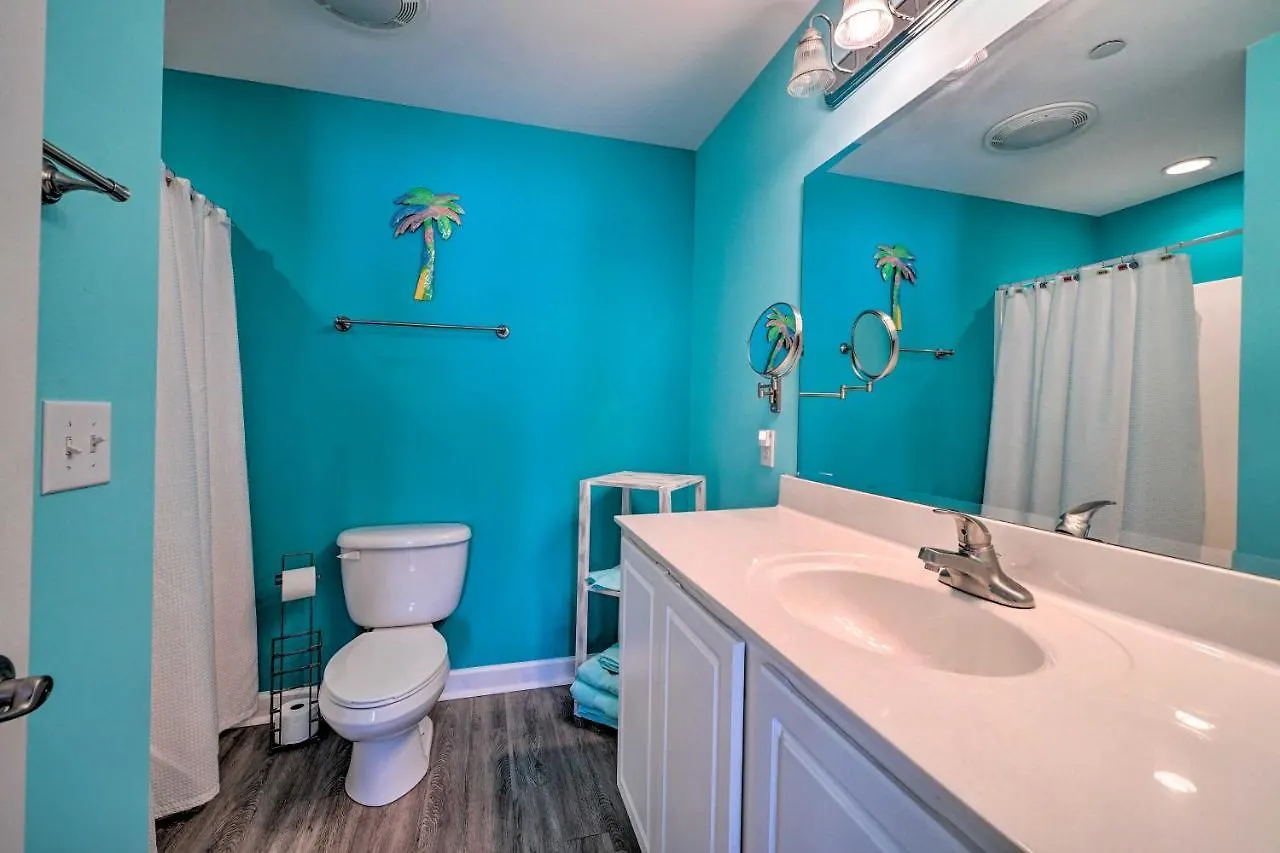 Ocean-view Condo, 1 Block To Beach! *