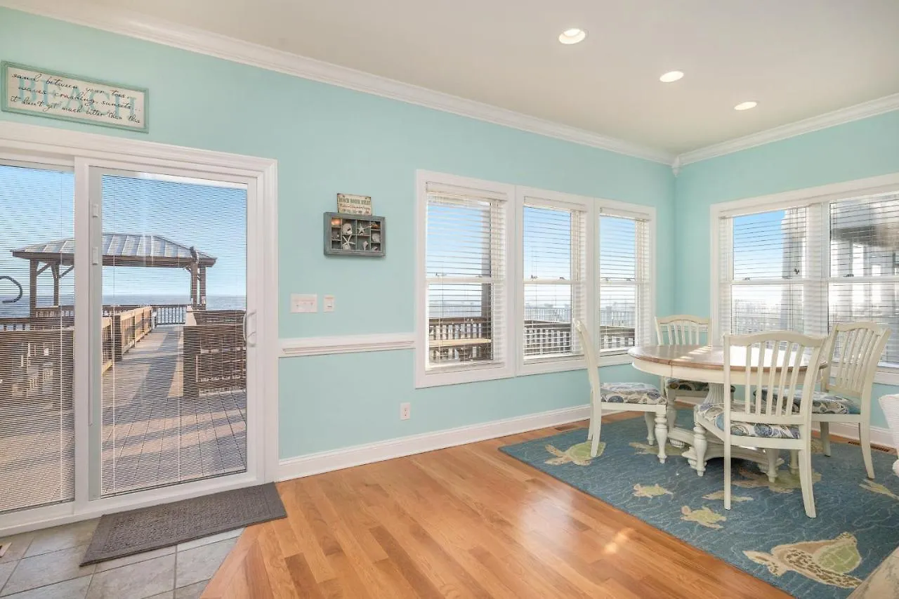 Holiday home Island Retreat By Oak Island