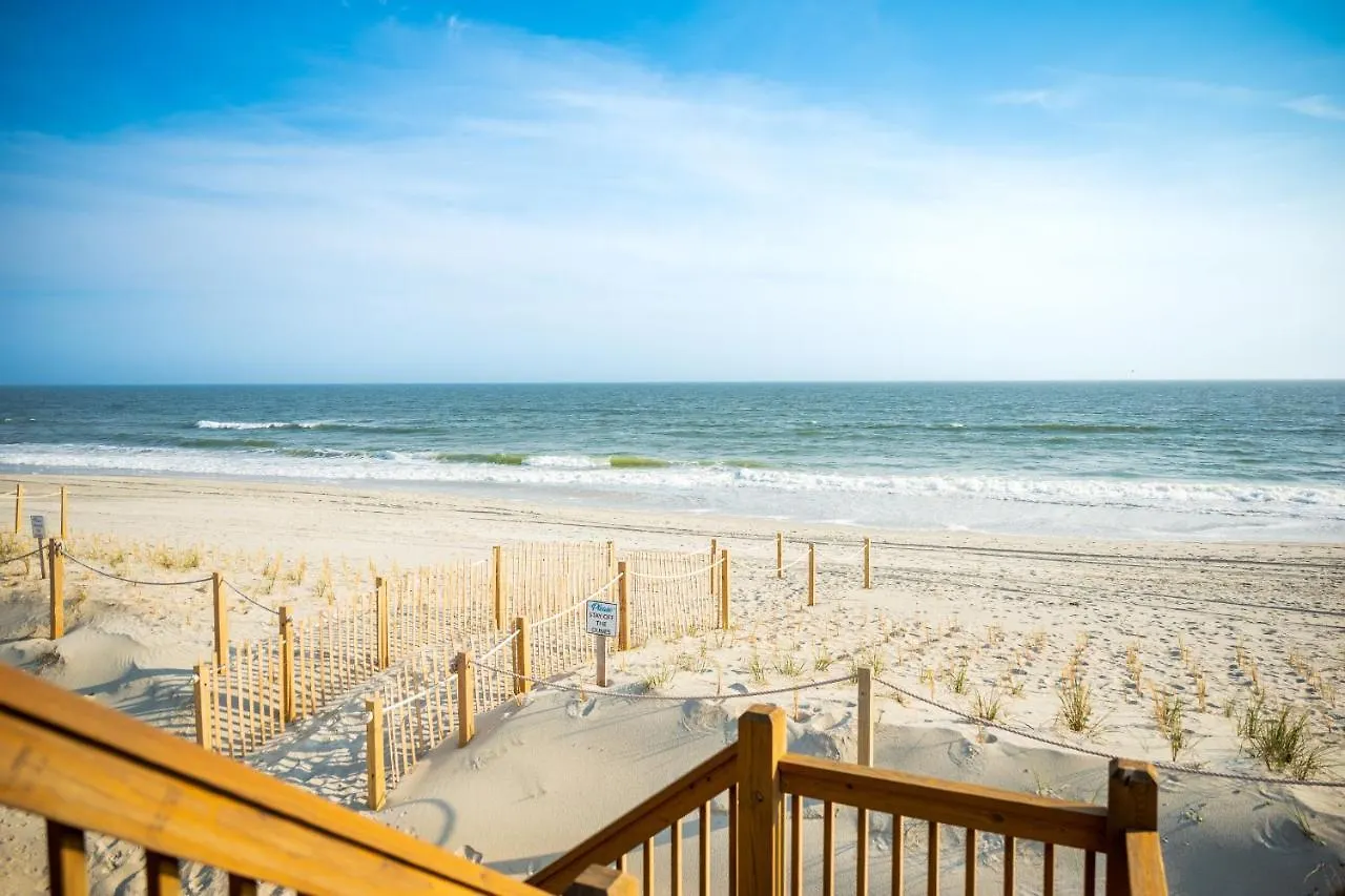 Island Retreat By * Oak Island