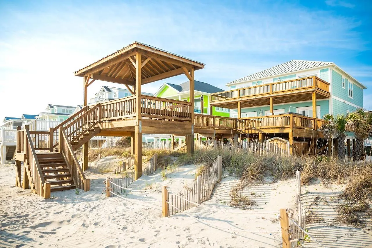 Island Retreat By Oak Island