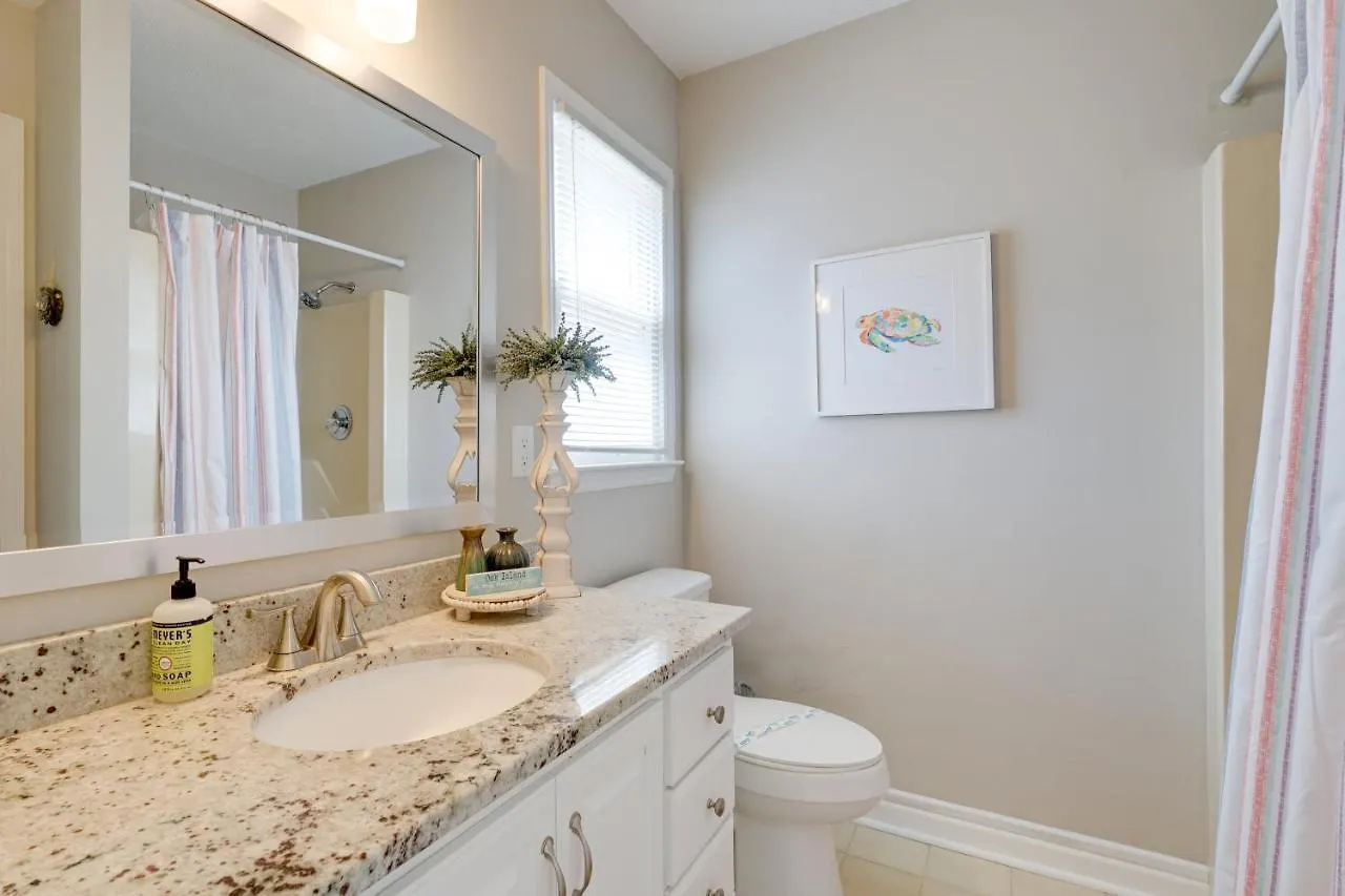 With Spacious Backyard And Porch Oak Island
