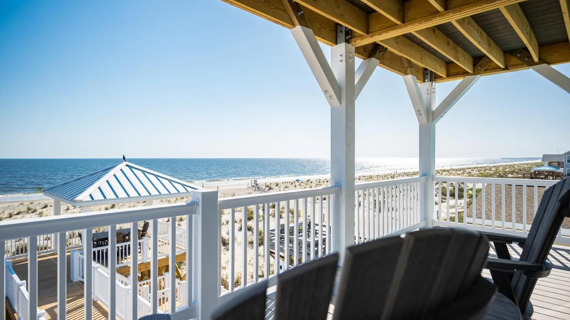Waves Of Joy * Oak Island