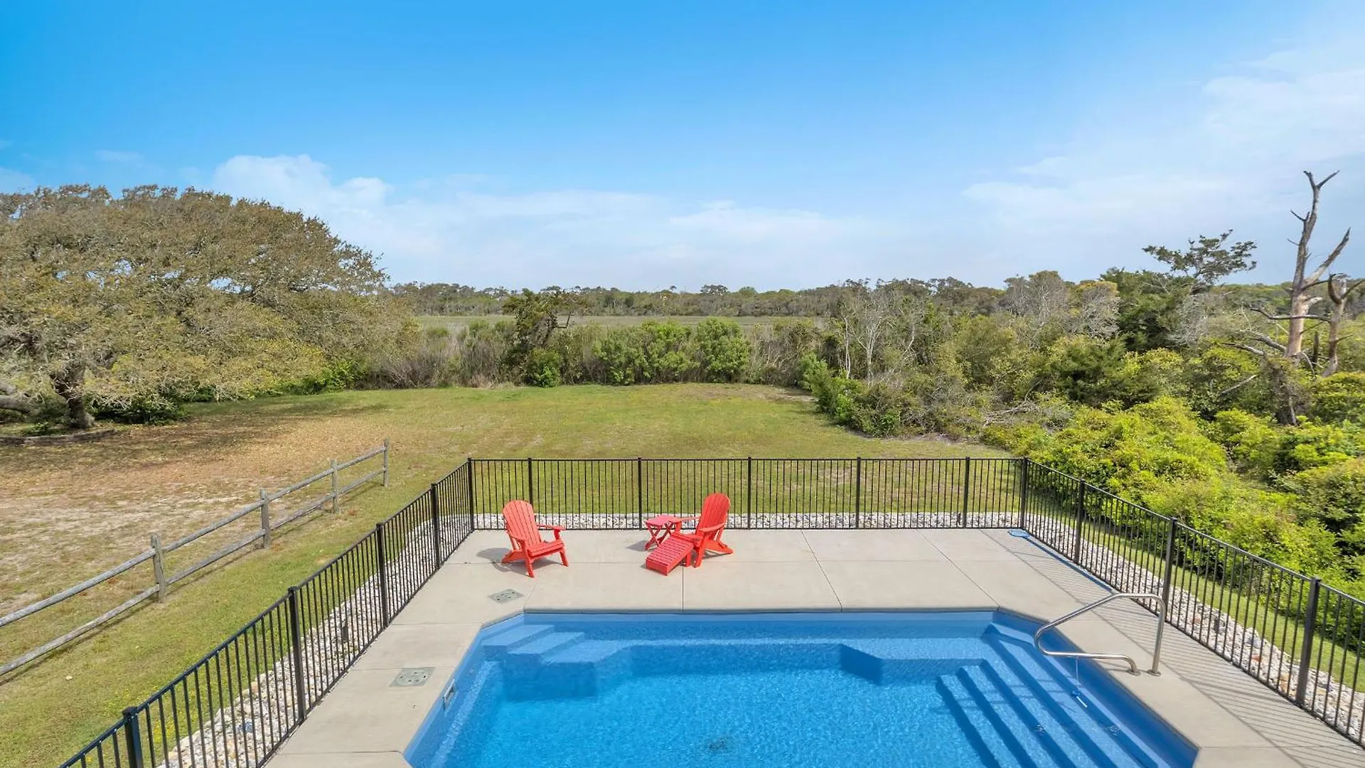 Holiday home Salty Dawg By