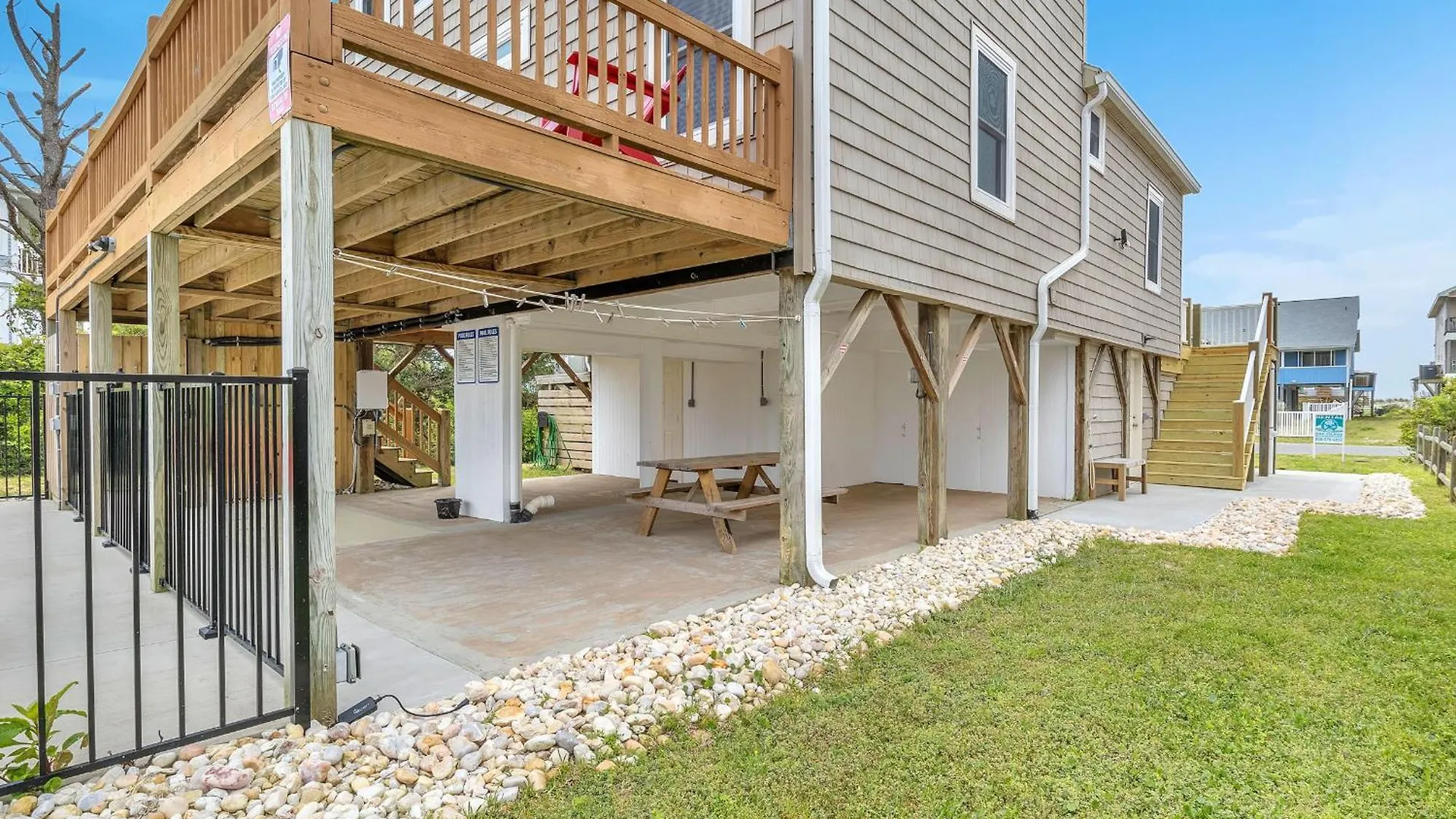 Holiday home Salty Dawg By