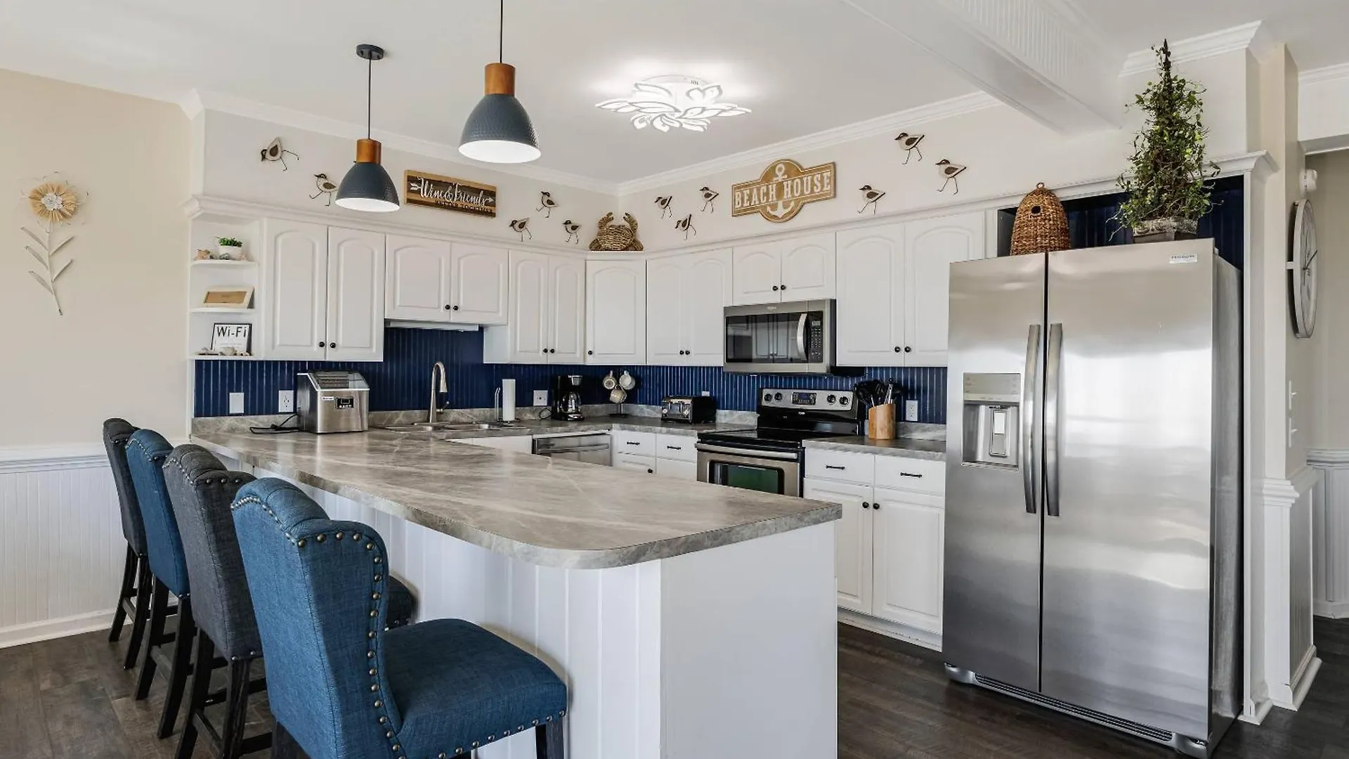 The Big House Holiday home Oak Island